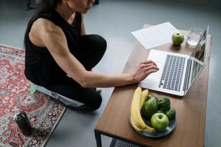 6a284f5931be2_female-fruit-veg-laptop-rug